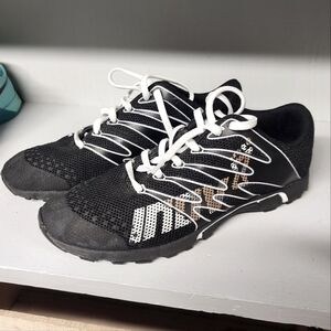 Women's inov8 workout shoe 7.5